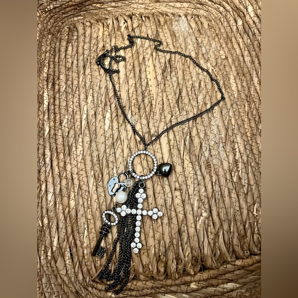 Elegant Black and Silver Cross Pendant Necklace - Picture 2 of 7